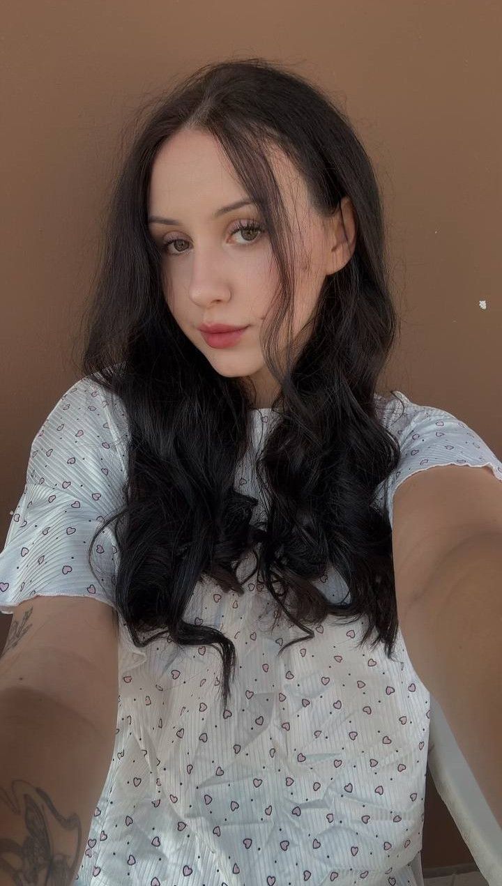 Vika, 22