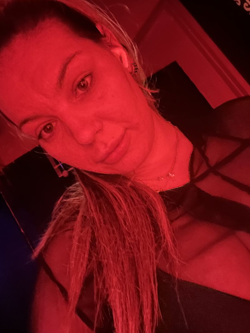 Alex, 27