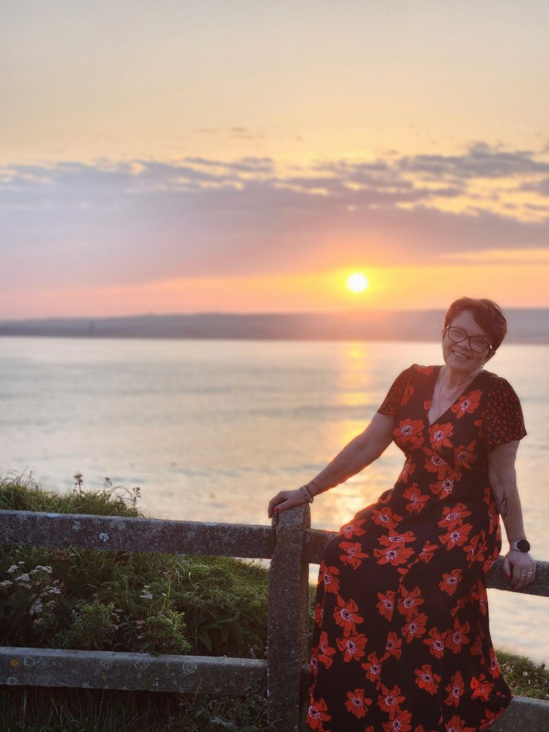 Joanna, 60