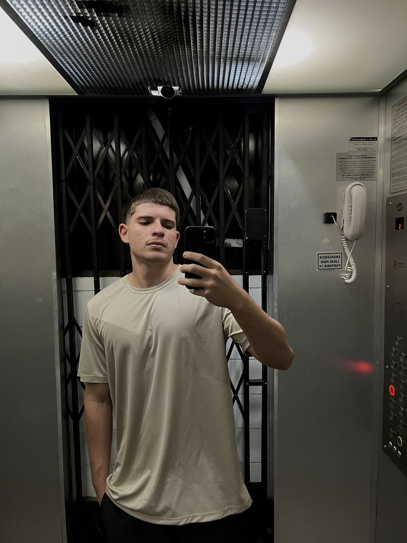 Rodrigo, 24