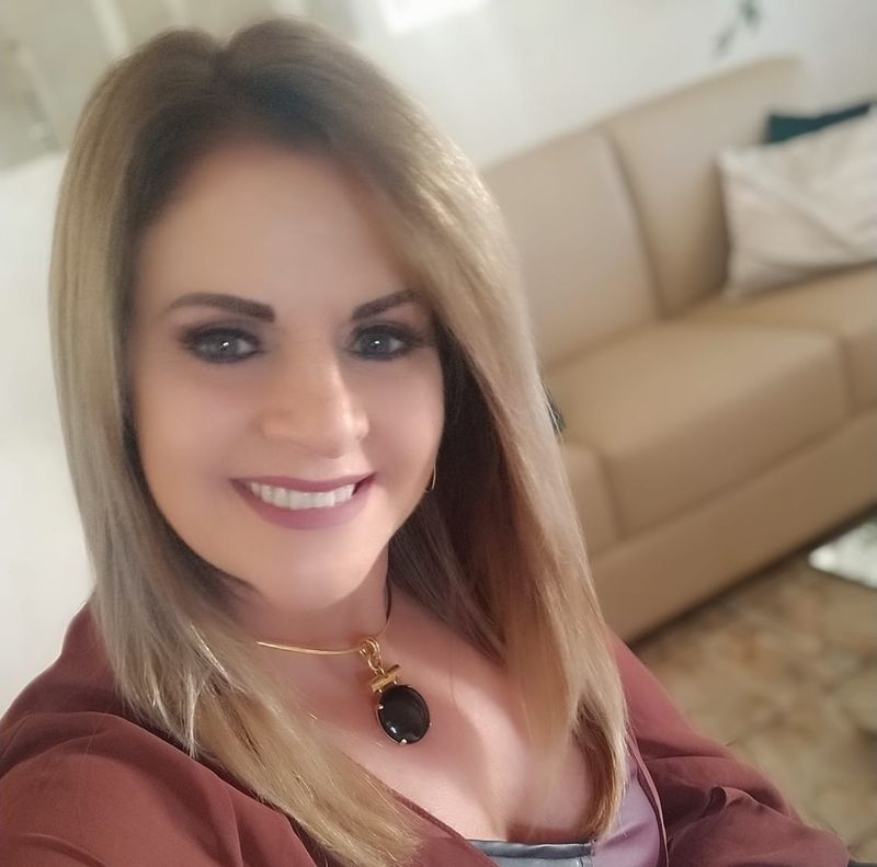 Simone, 55