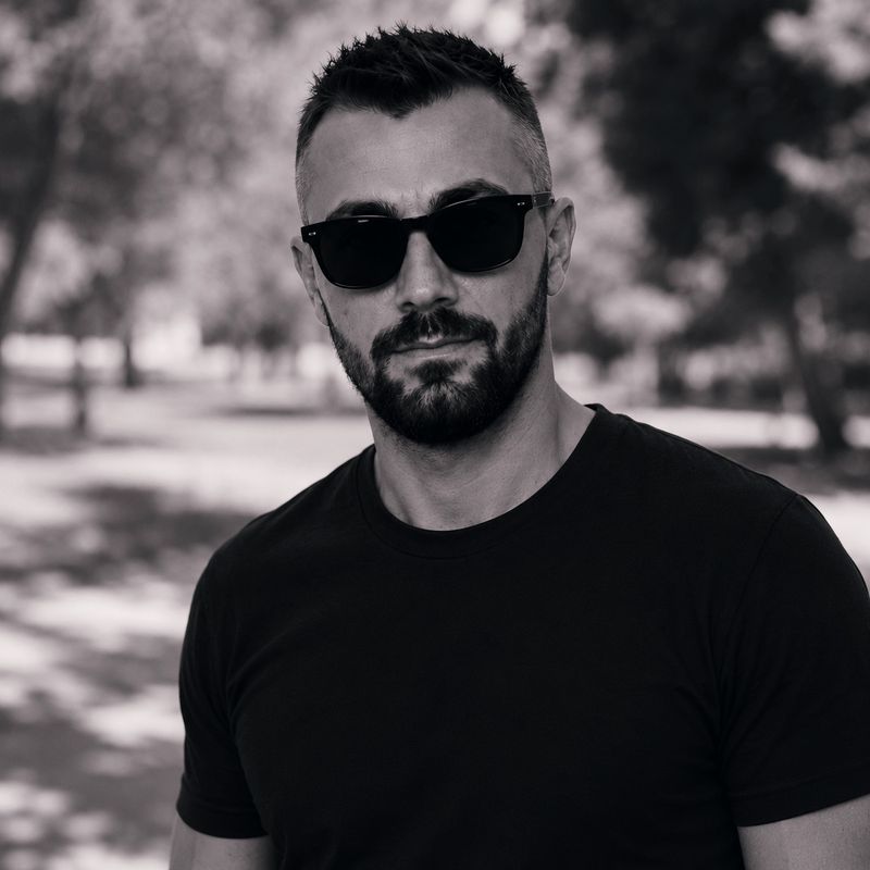 Goran, 37