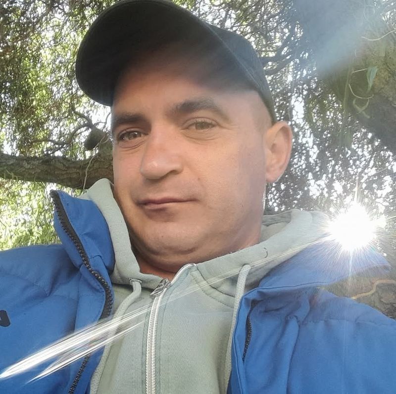 Piotr, 39