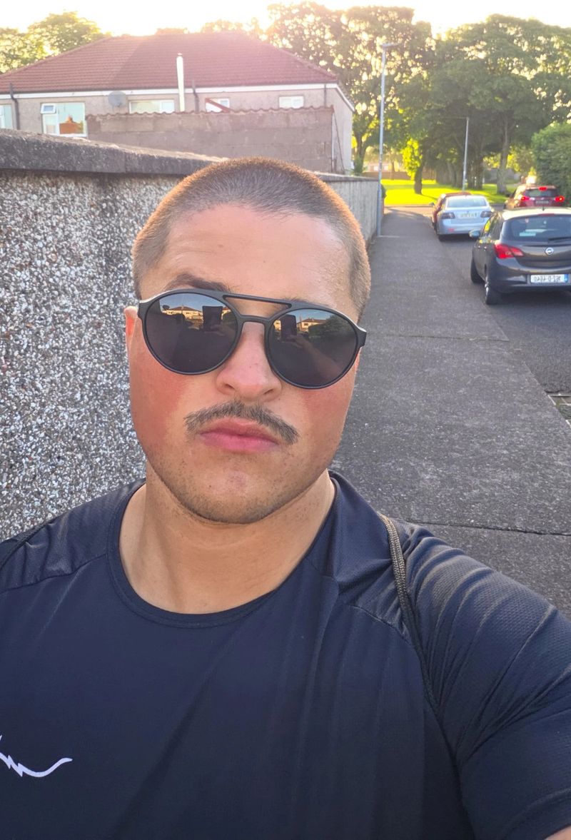 Iuri, 28