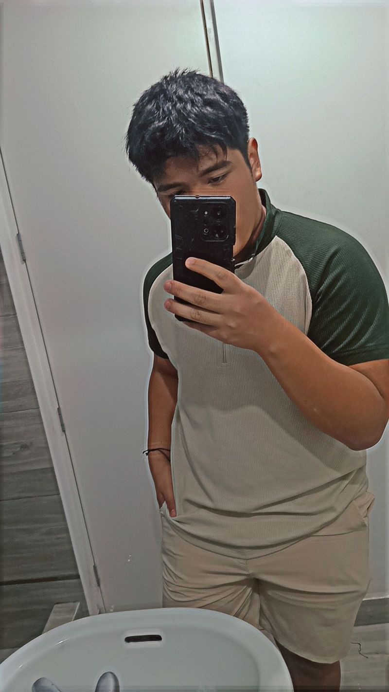 Josh, 19