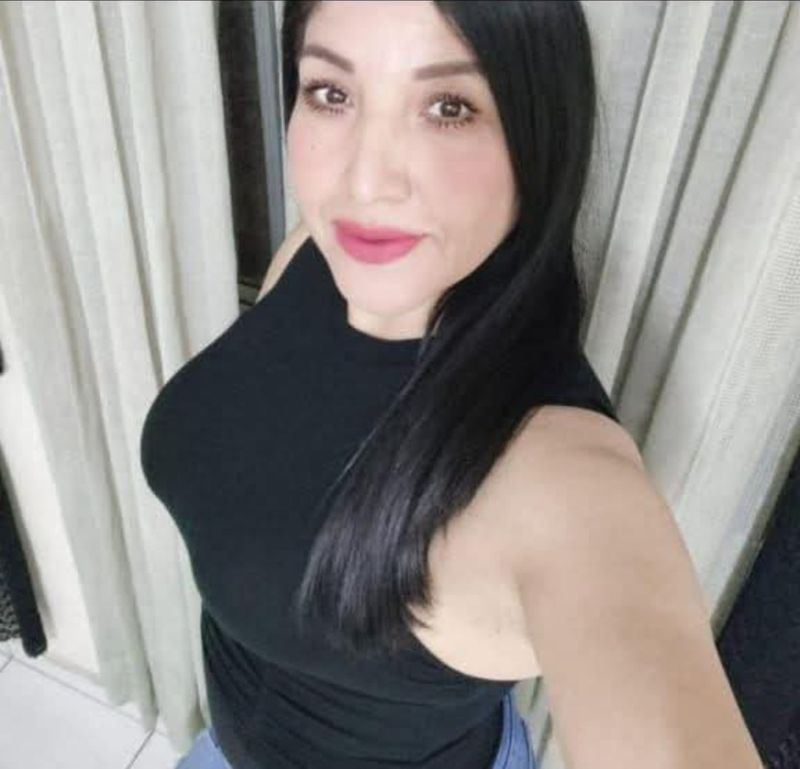 Ali, 52