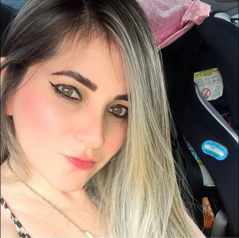 Nathaly, 33