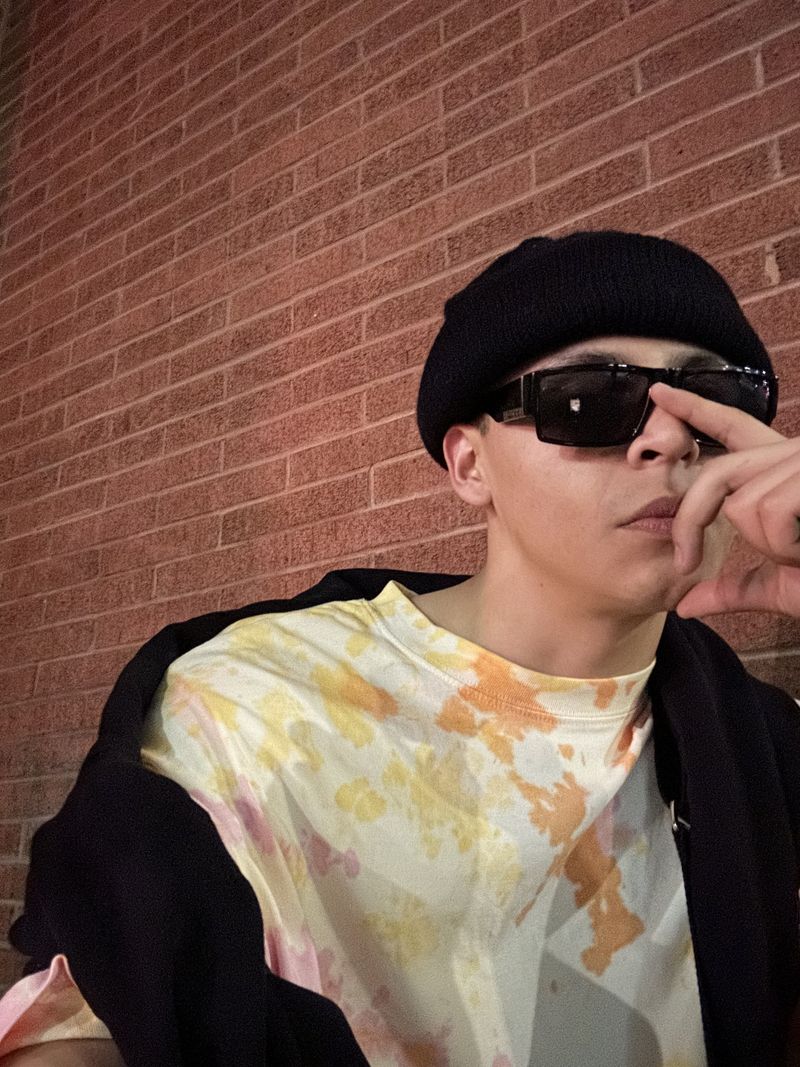 Gabriel, 25