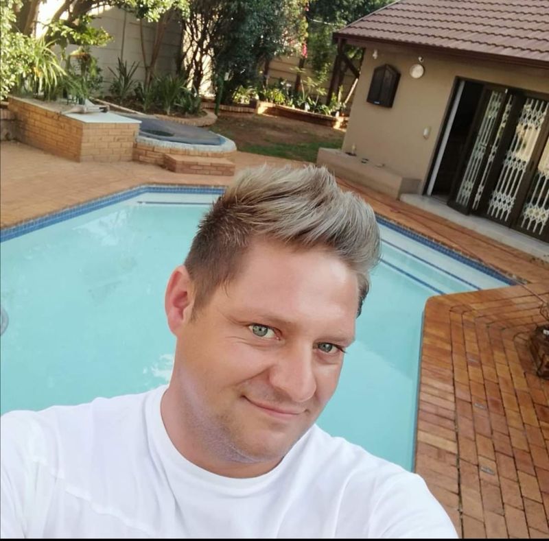 Pieter, 41