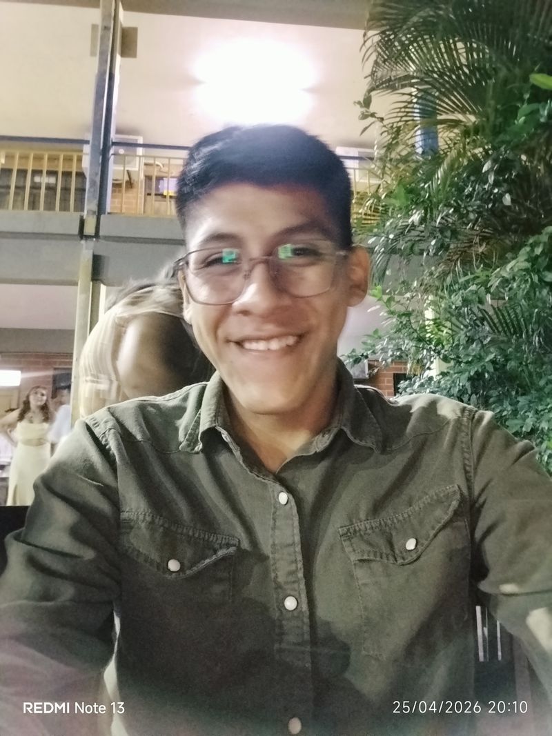 Lucas, 18