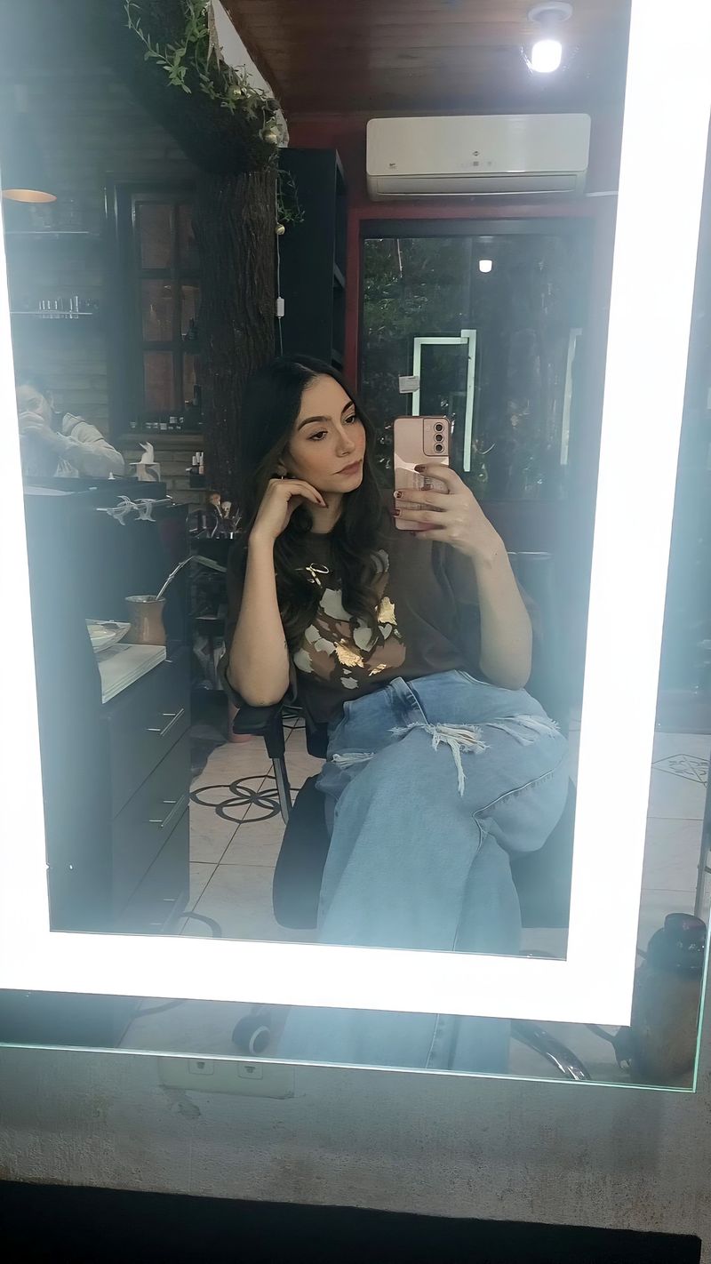 Romi, 30