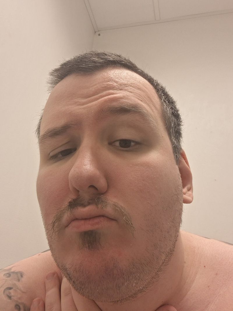 Adrian, 28