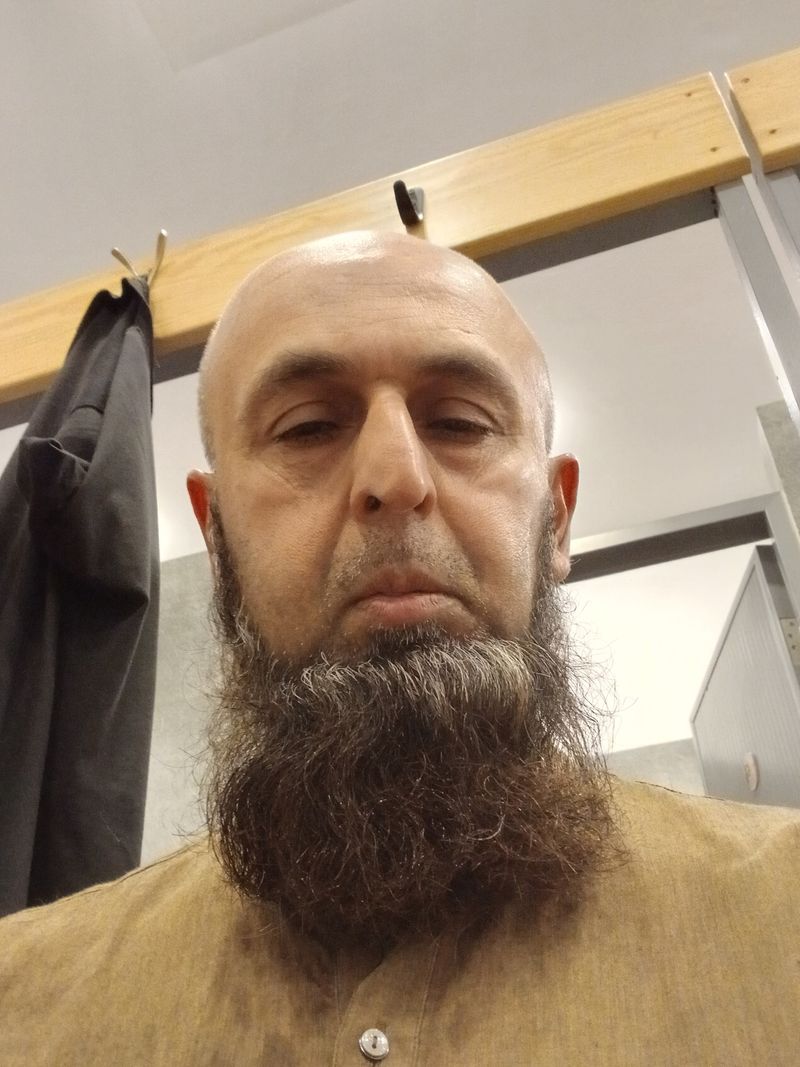 Murtaza, 52