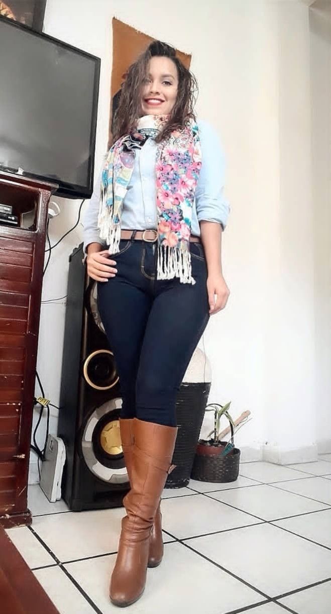 Gaby, 42