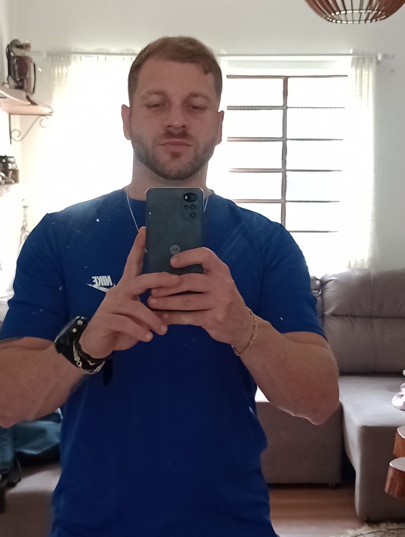 Gilberto, 32