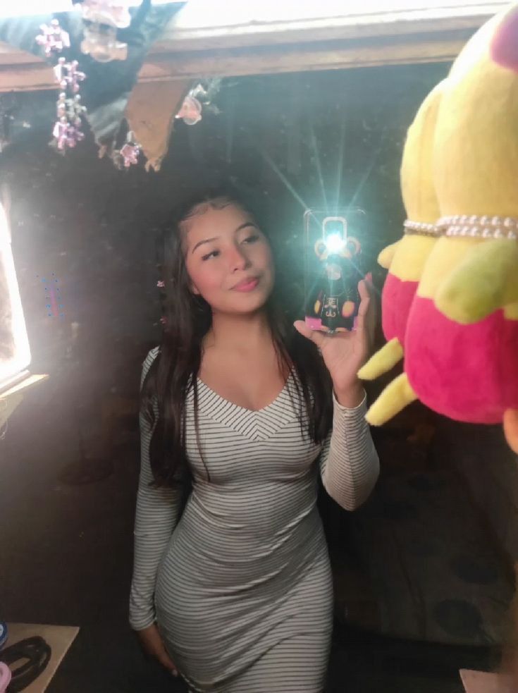 Maritza, 18