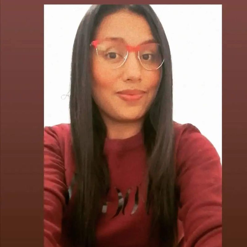 Maryury, 36