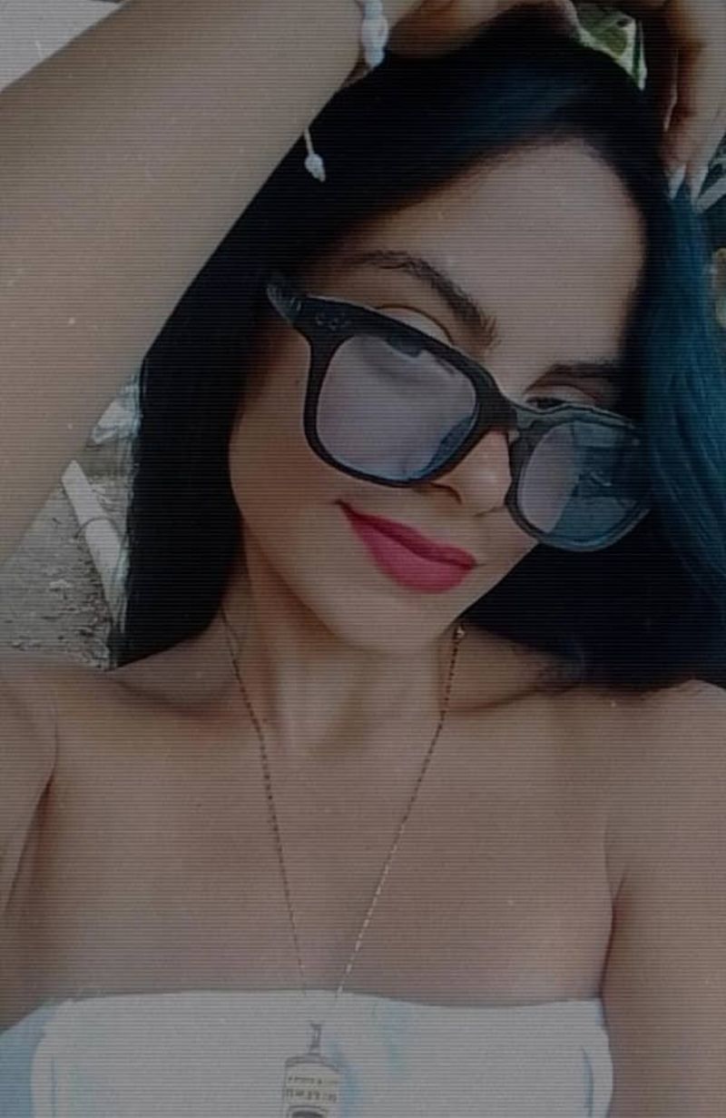 Daniela, 26