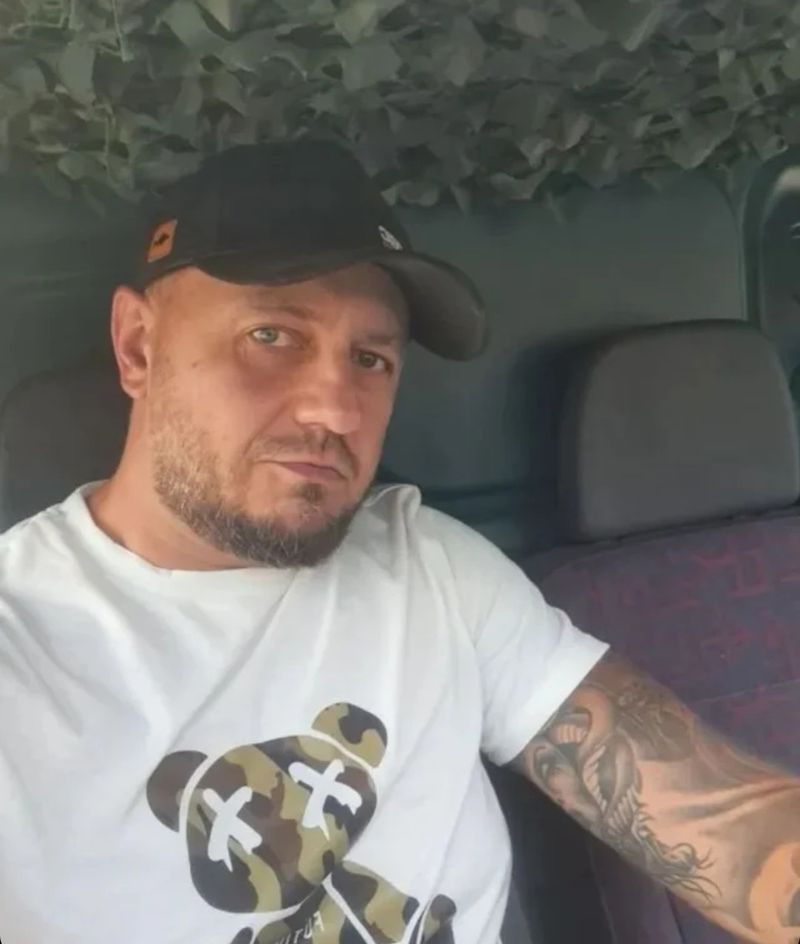 Tomasz, 42