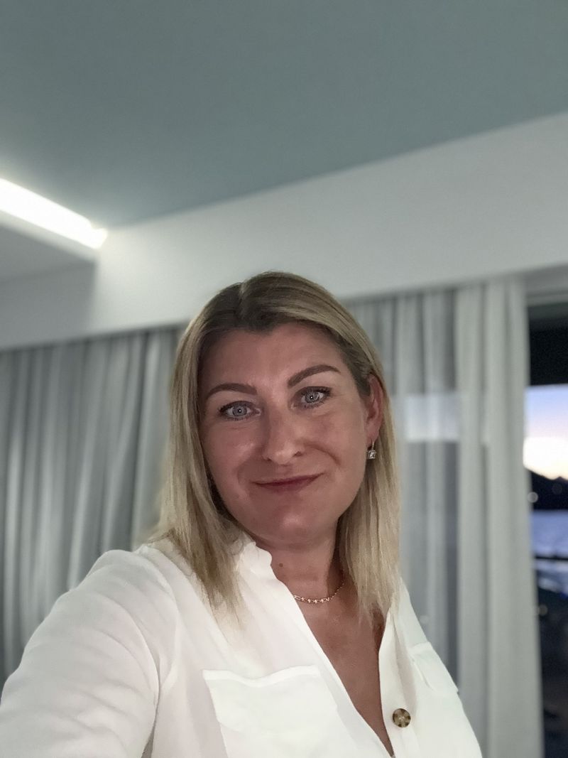 Natalia, 47