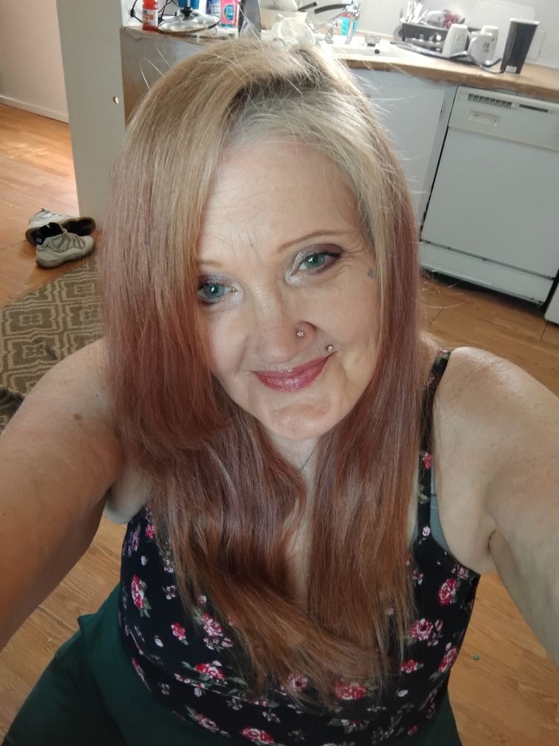 Lori, 60