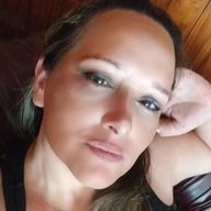 Angy, 45