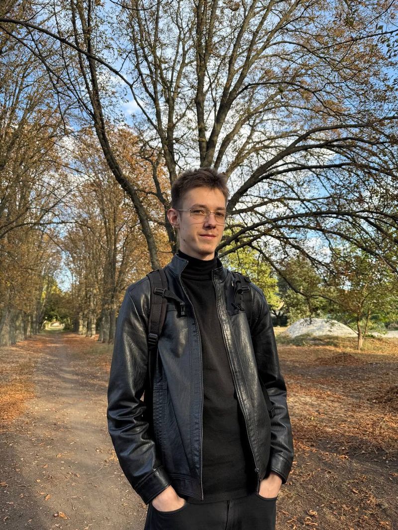 Богдан, 22
