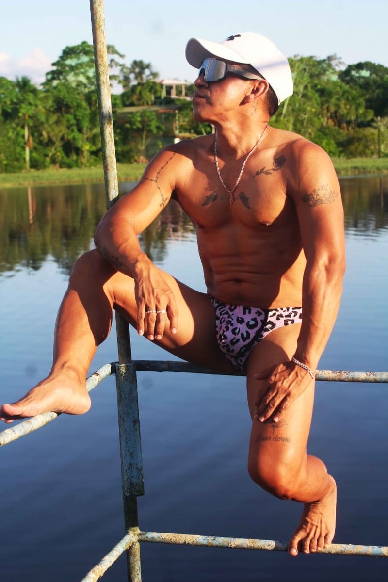 Gerard, 44