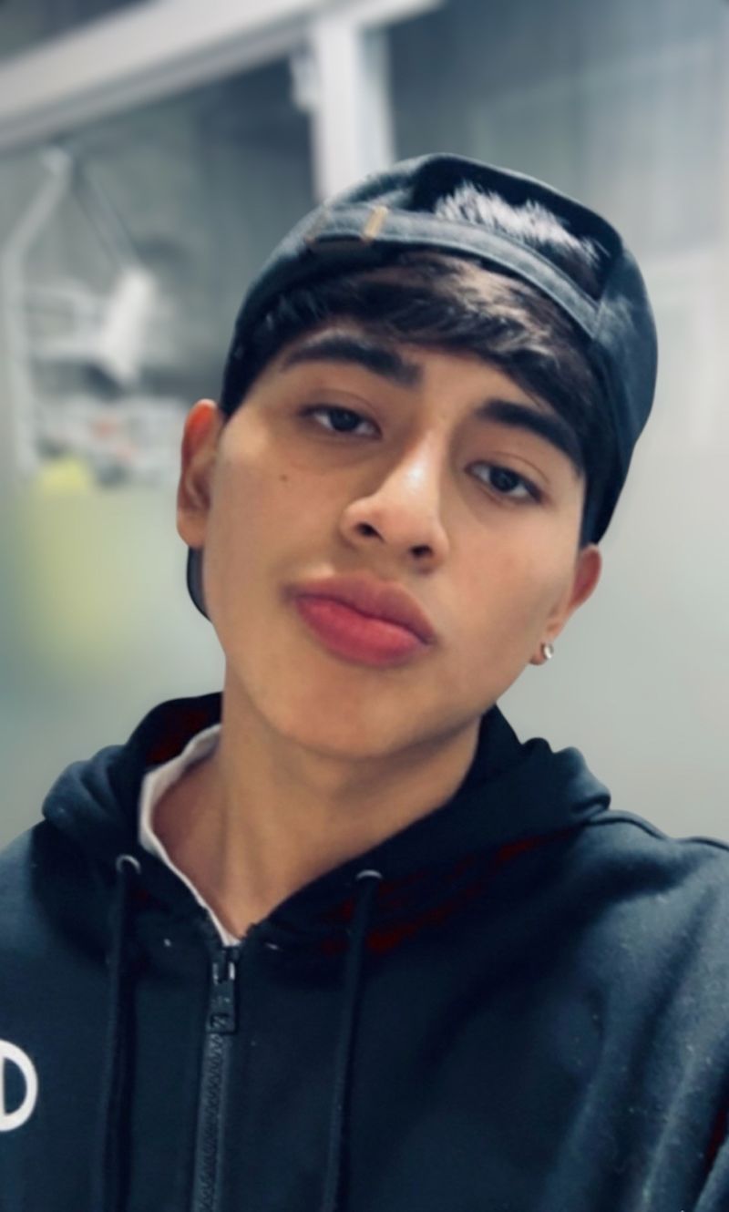 Axel, 18