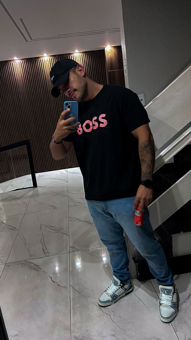 Erick, 29