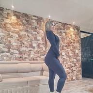 Jenny, 48