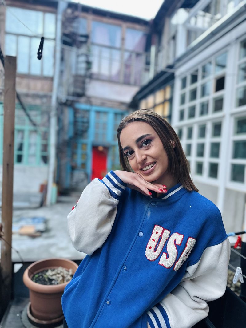 Eveline, 30