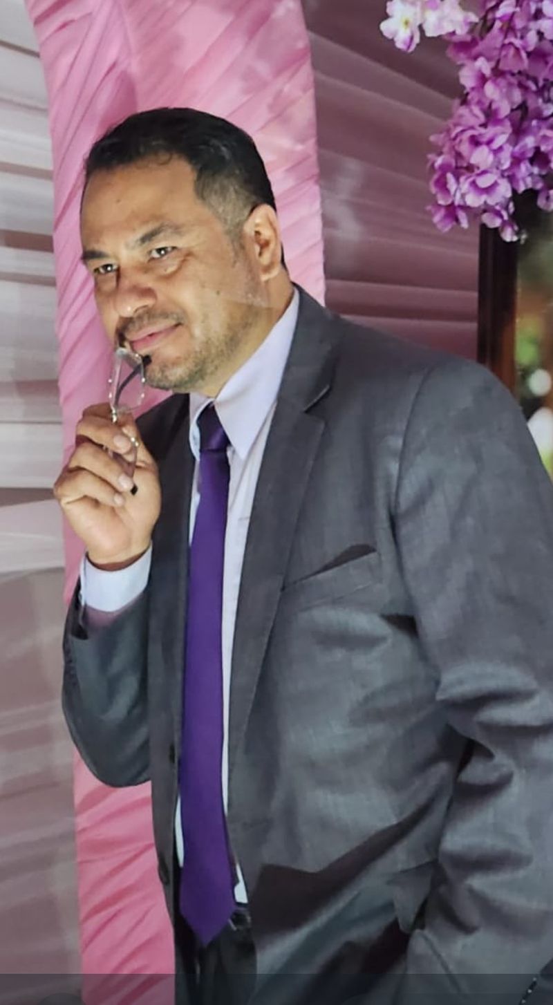 Bernardo, 49