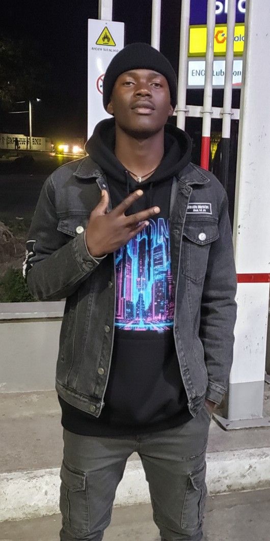 Salim, 24