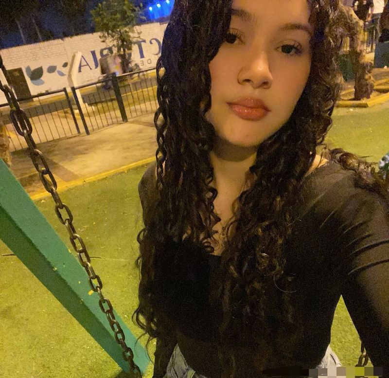 Maria, 21