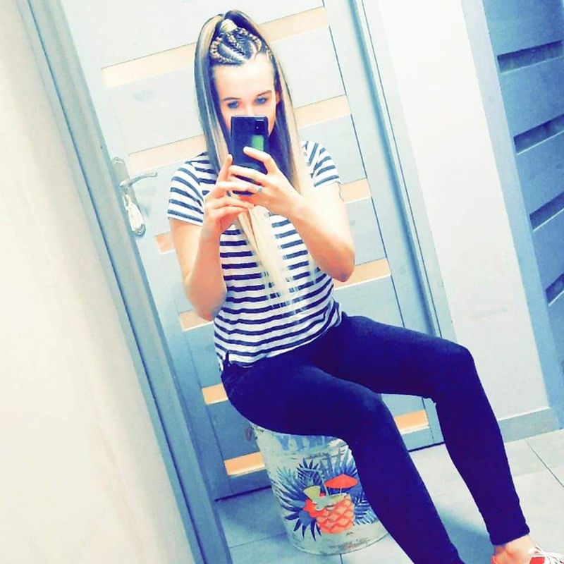 Zuzanna, 27