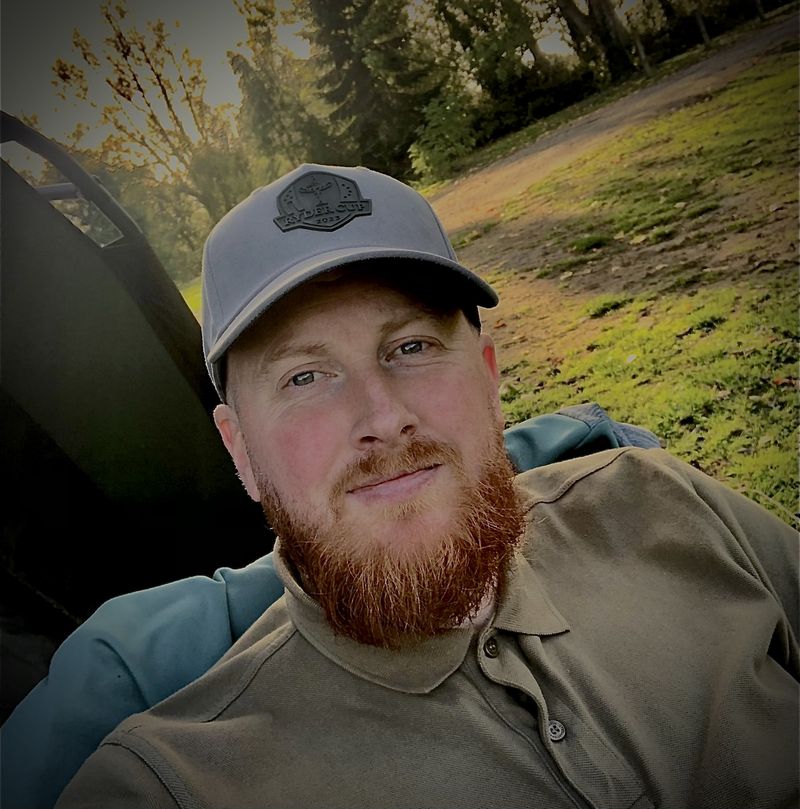 Damien, 40