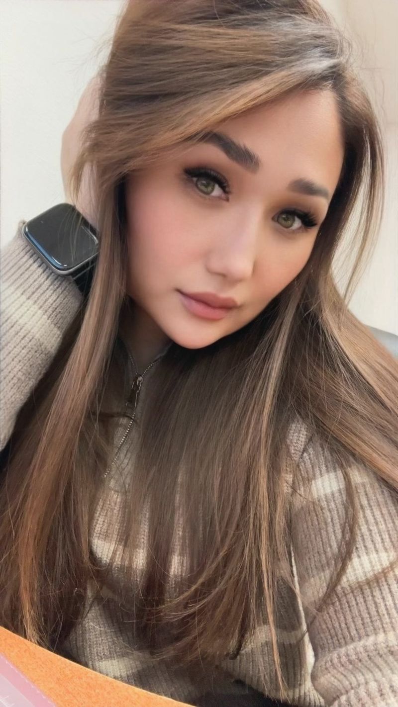 Sandy, 38