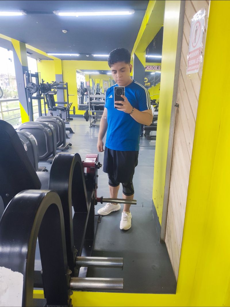 Joaquin, 24