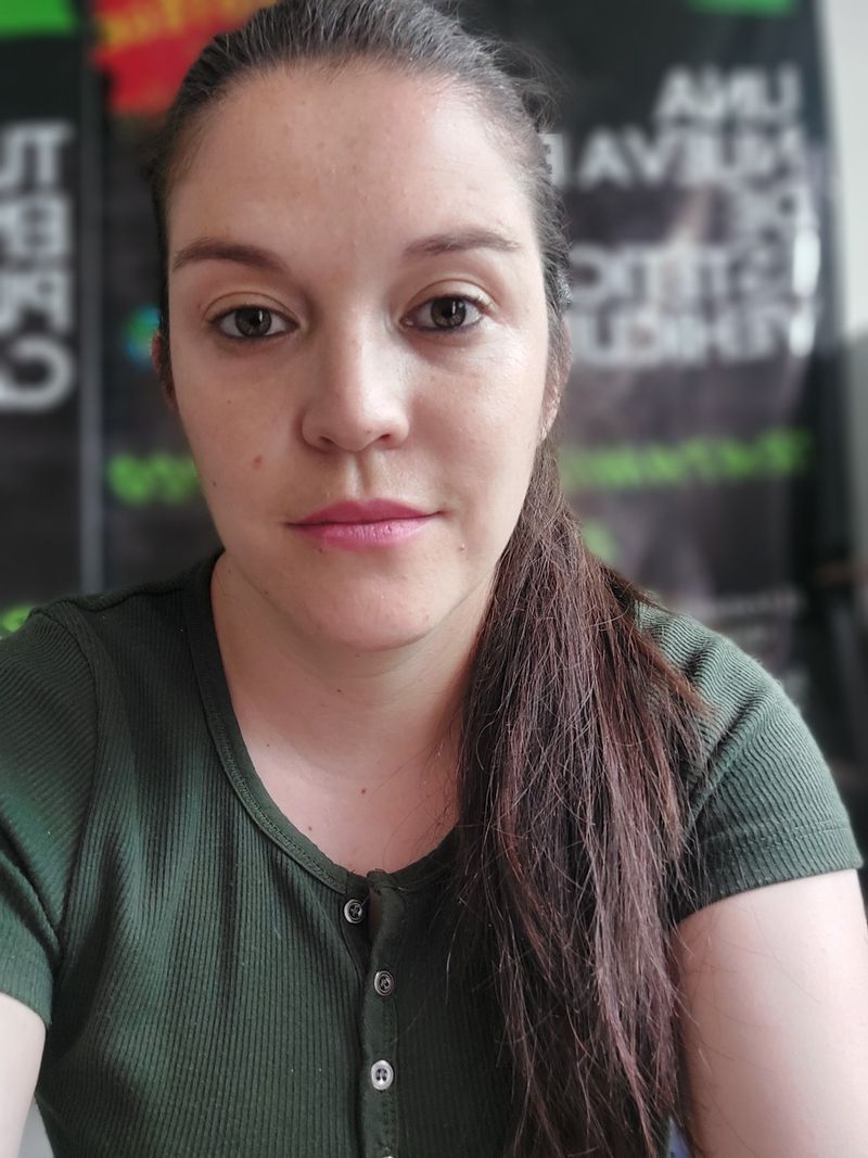 Adri, 37