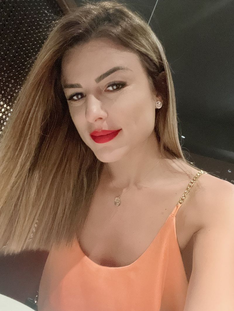 Xiommara, 33