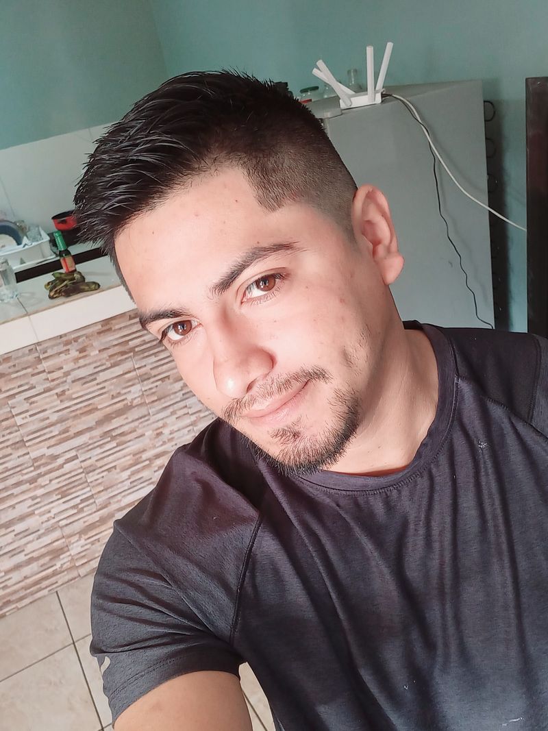 David, 25