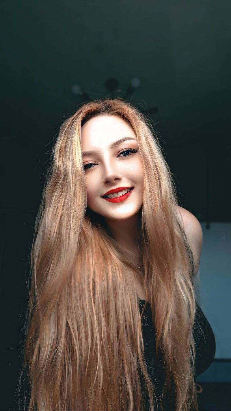 Tatiana, 25