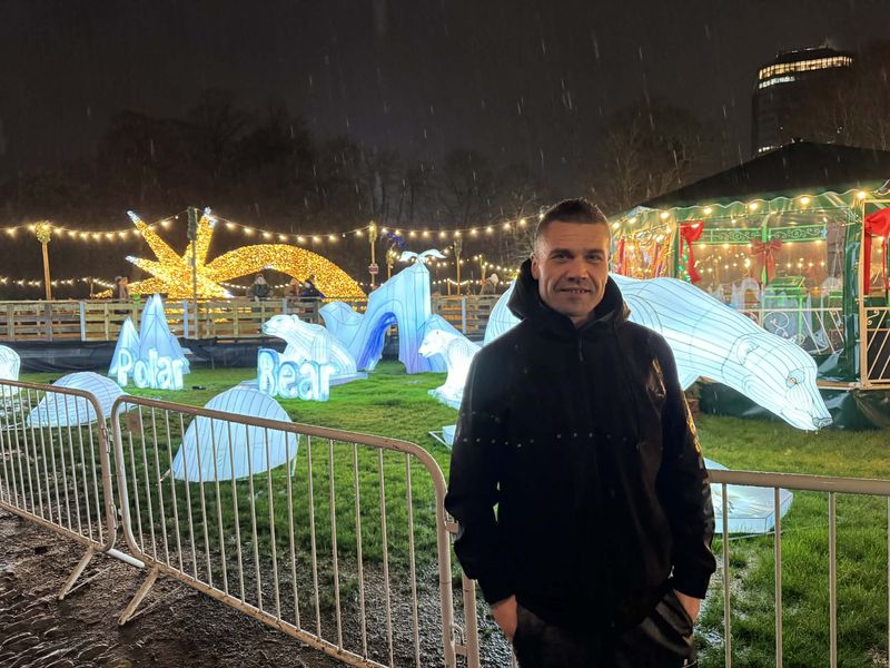 Andrzej, 44