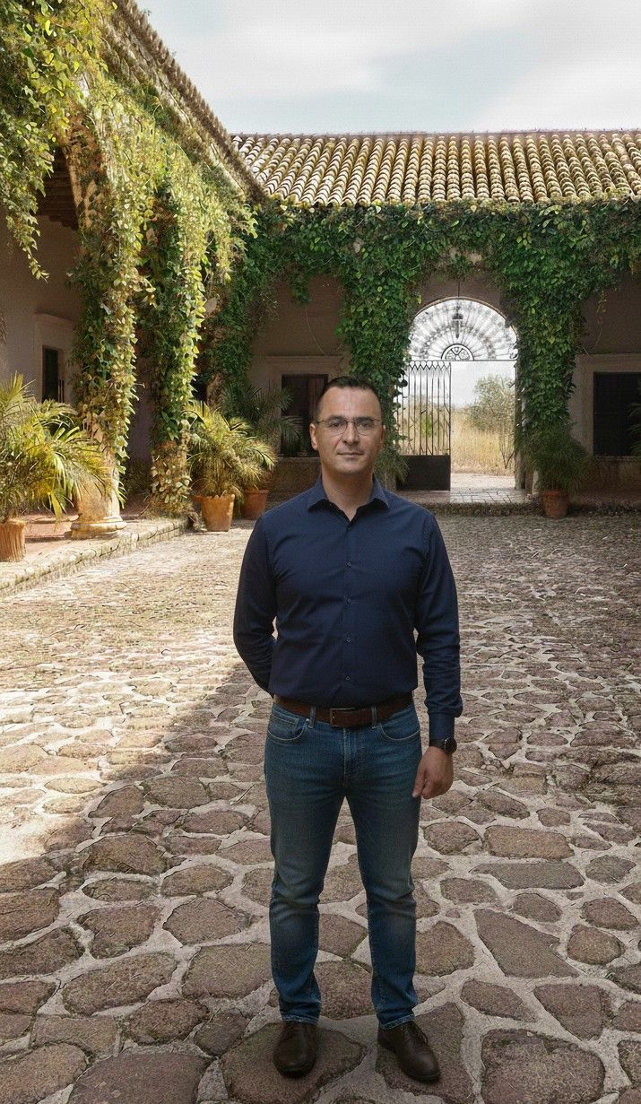 Francisco, 45