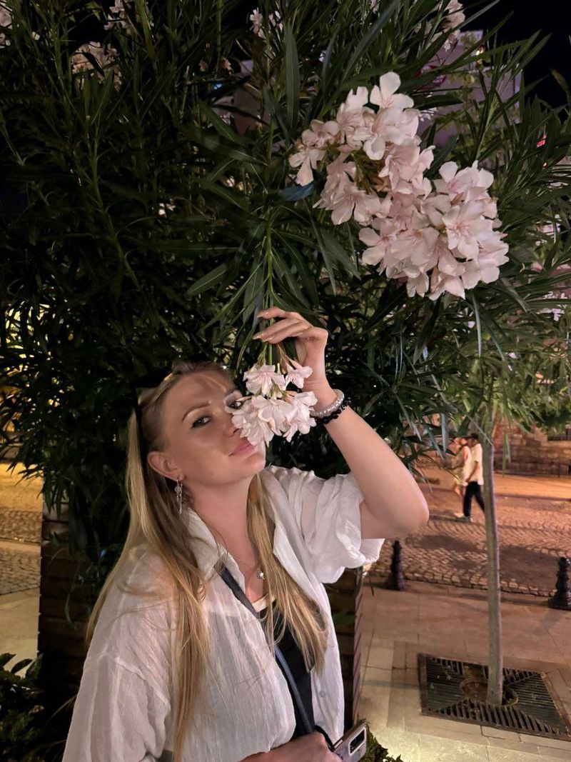 Яна, 40