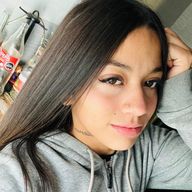Valentina Rey, 18
