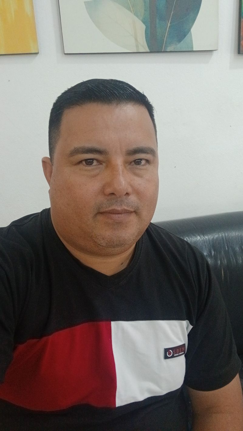 Miky, 40
