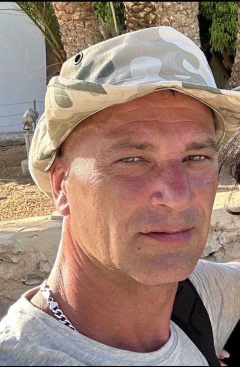 Grzegorz, 48