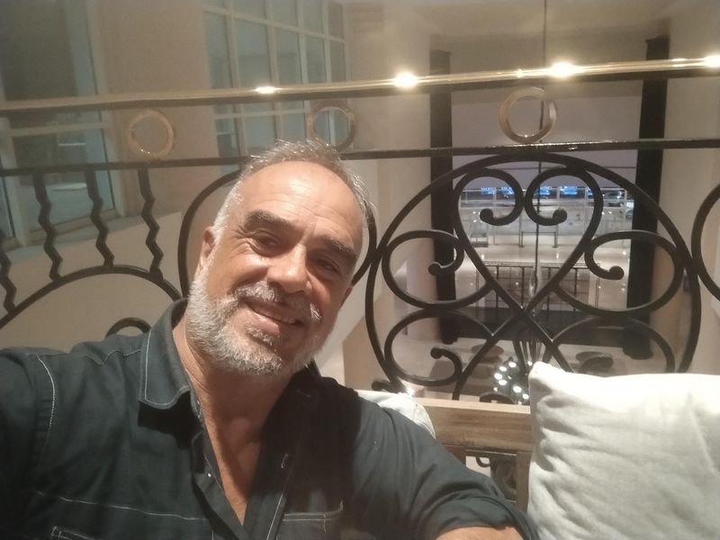 Mohamed, 49